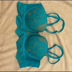 Lightly Lined multi-way strapless bra